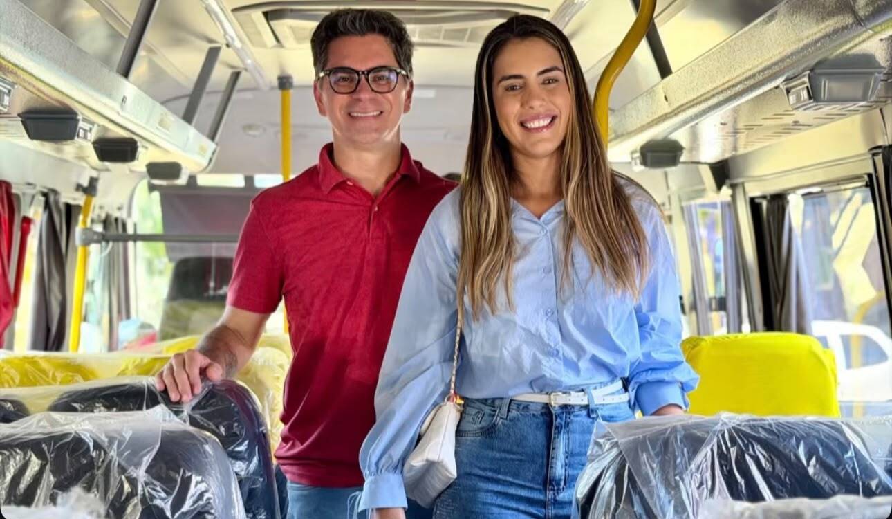 PREFEITURA DE CALDAS BRANDÃO RECEBE MICRO-ÔNIBUS ZERO QUILÔMETRO PARA REFORÇAR O TRANSPORTE DE PACIENTES